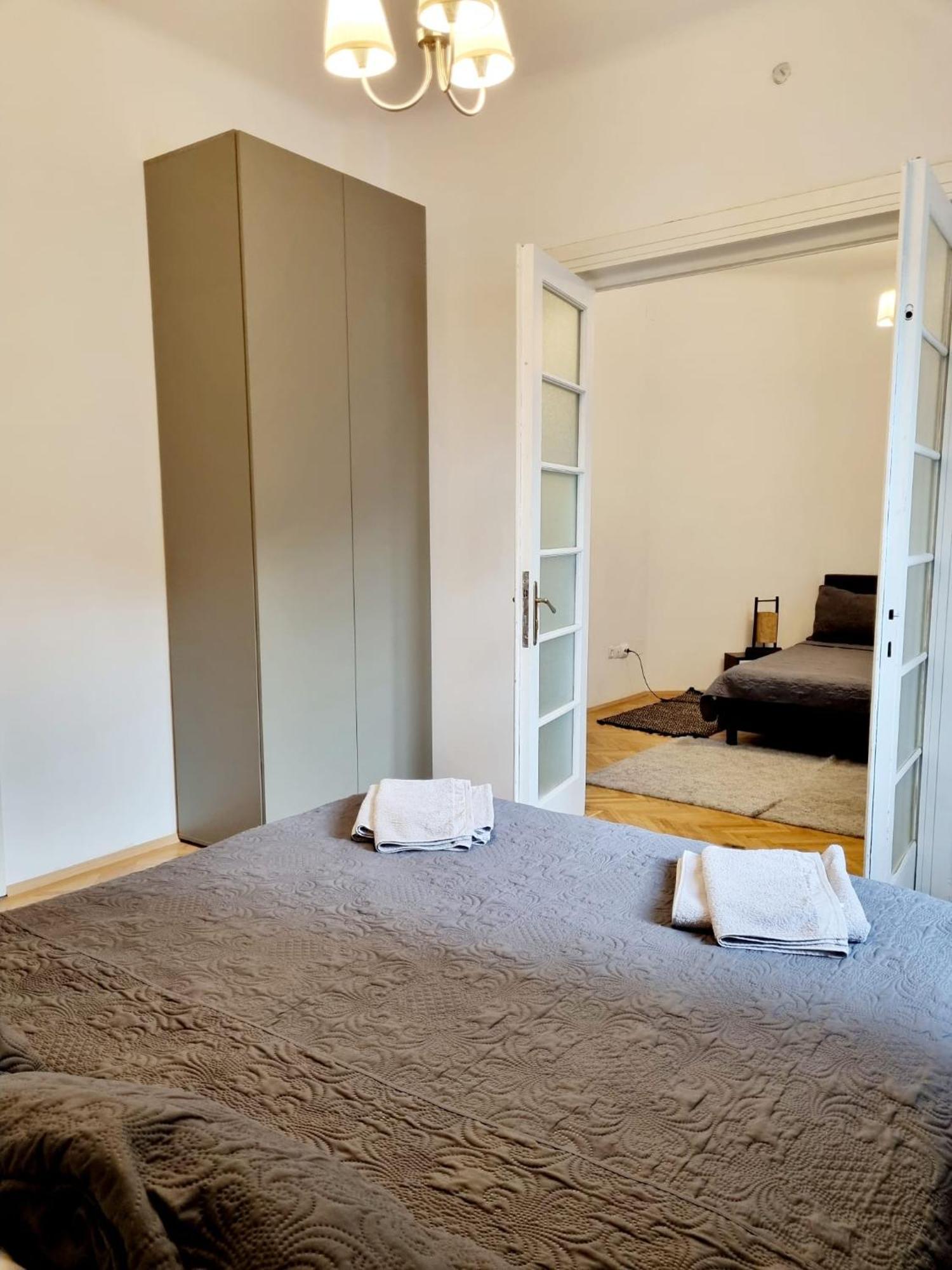 Cozy Apartment Near City Center 부쿠레슈티 외부 사진